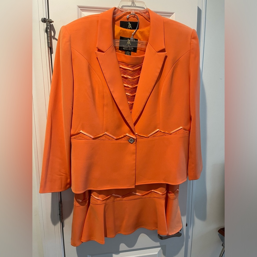 LIKE NEW: 3PCS Tania Bella, Signature Collection (Size 20), Tangerine